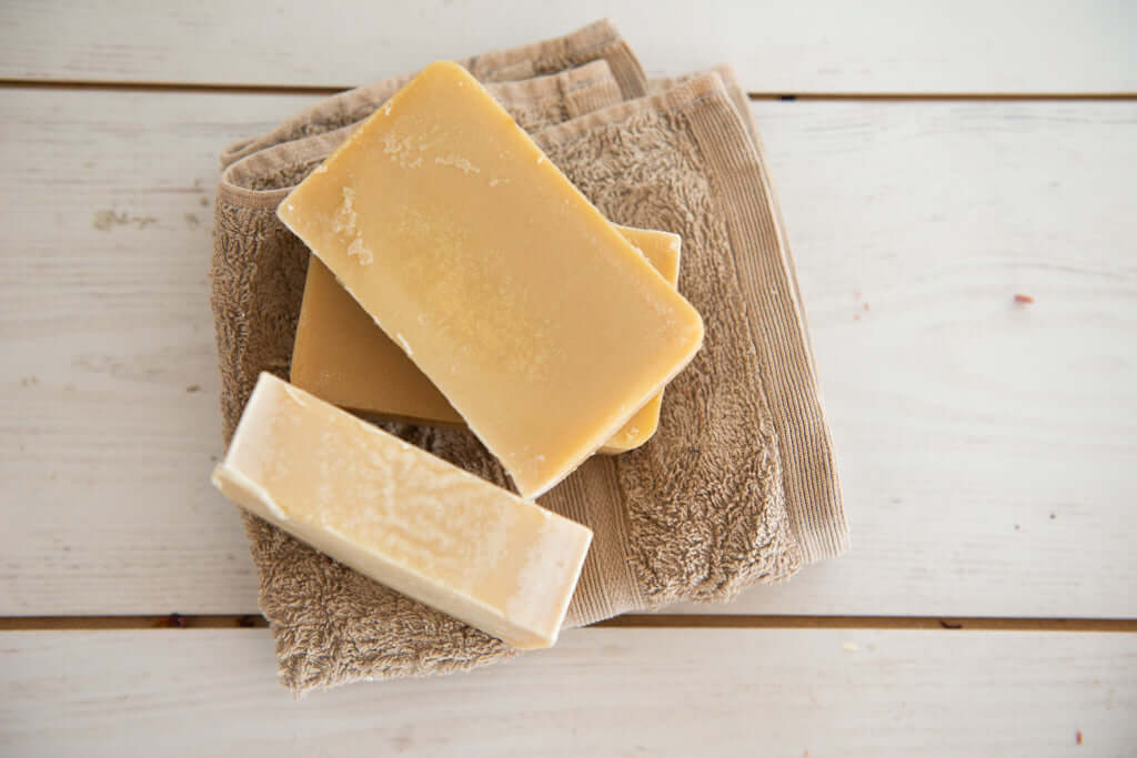 This handmade natural soap with Goats Milk & Honey Soap deeply nourishes your skin