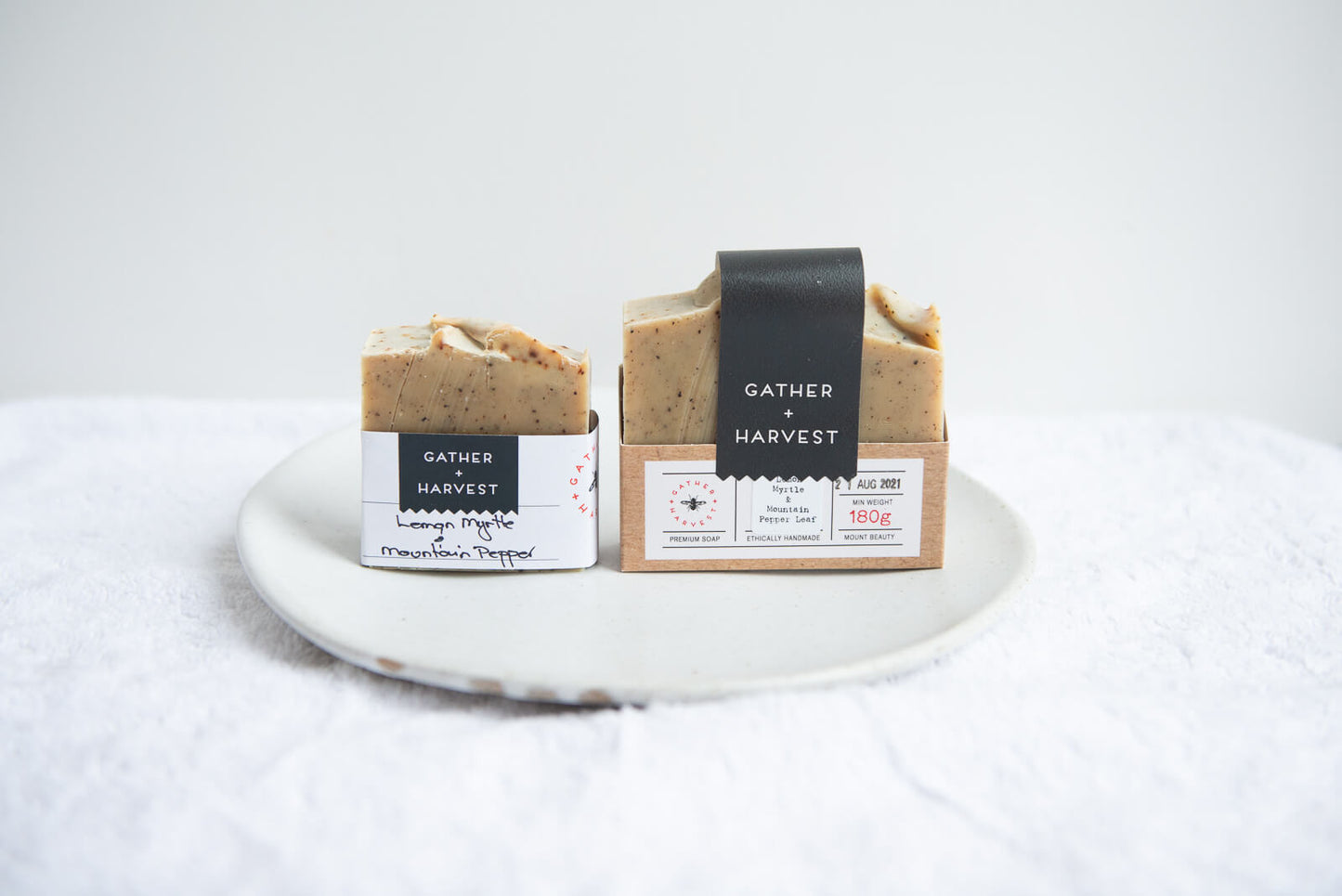 This handmade natural soap with Lemon Myrtle & Mountain Pepper Leaf deeply nourishes your skin