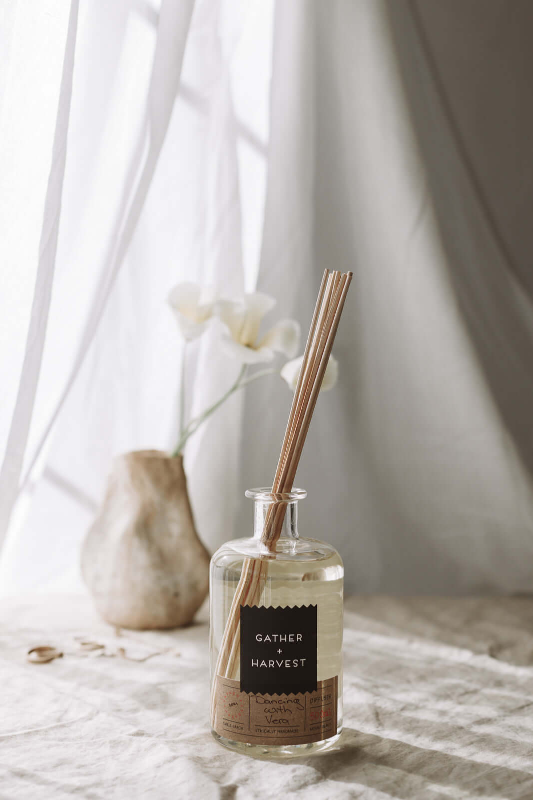 Our natural reed diffuser Dancing with Vera is perfect for 12+ months of subtle scents for your home
