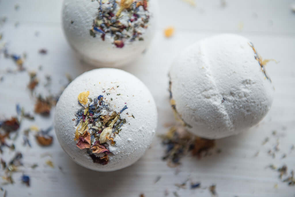 Natural Vegan Bath Bomb | Lavander | Handmade in Australia | Gather + Harvest | Buy Online