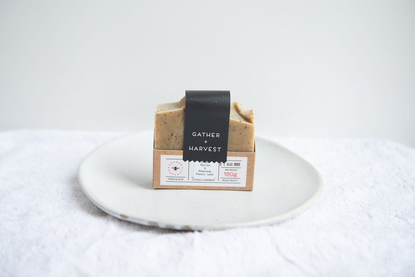 This handmade natural soap with  Lemon Myrtle & Mountain Pepper Leaf deeply nourishes your skin