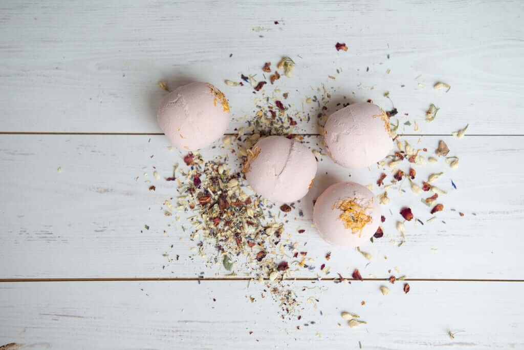 The natural vegan bath bombs with Orange & Red Clay are perfect for moments of self care